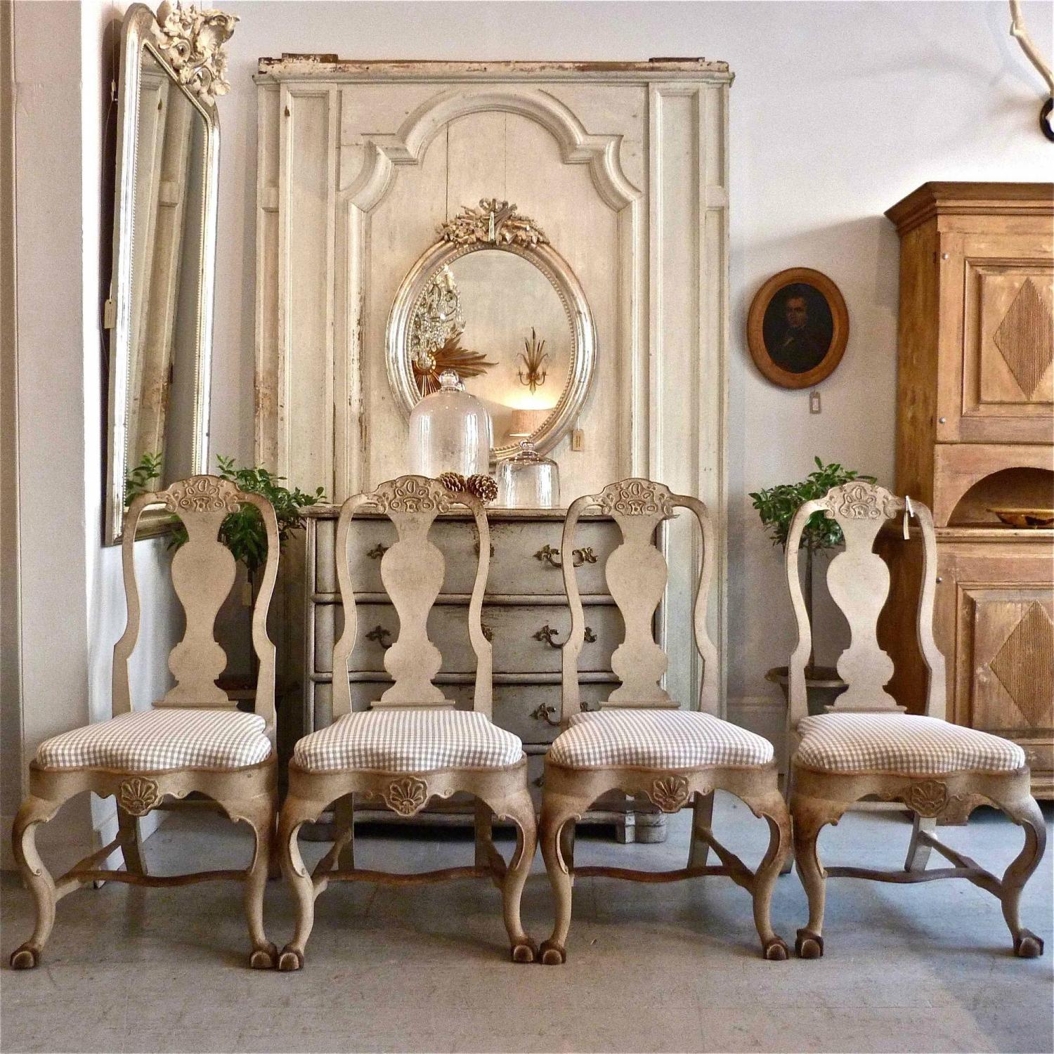 SET OF FOUR 19TH CENTURY SWEDISH ROCOCO STYLE CHAIRS