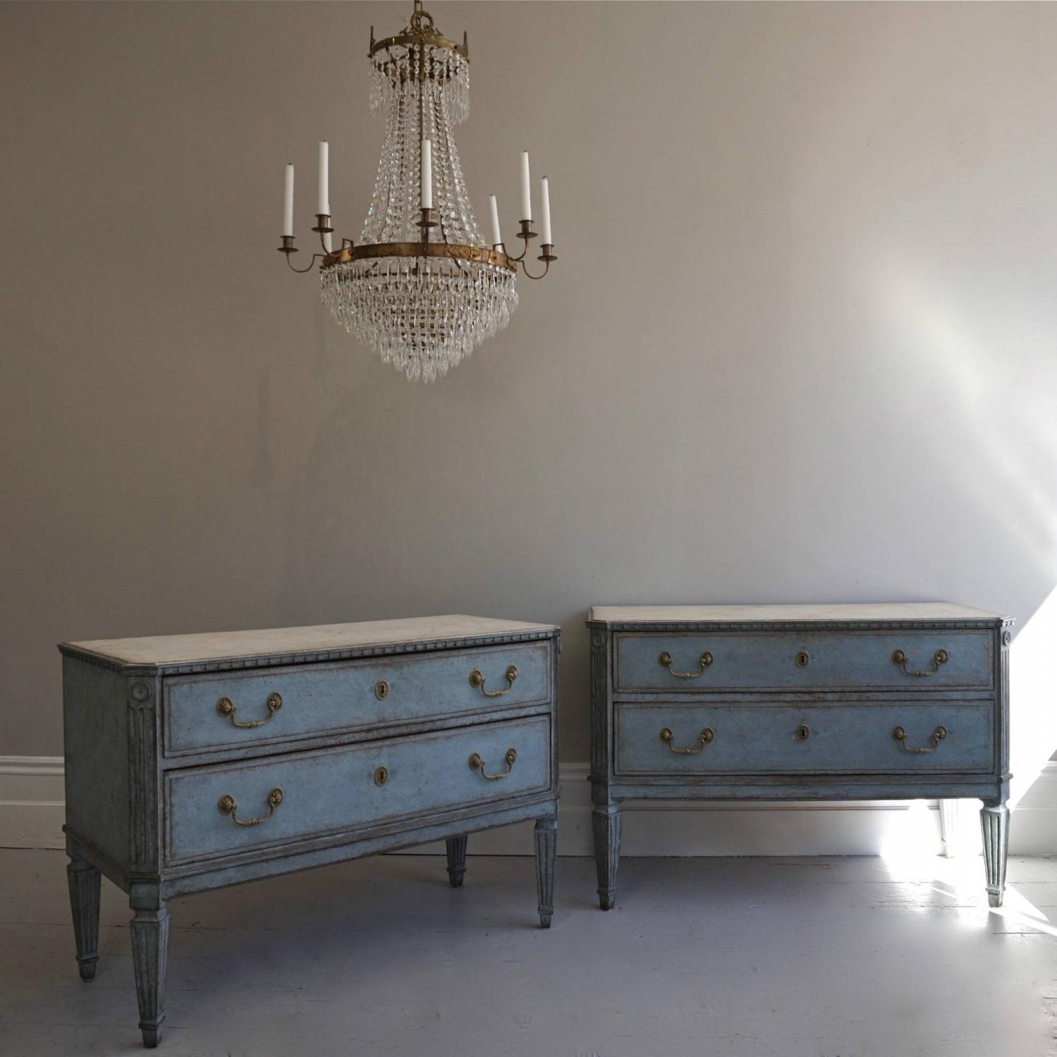 PAIR OF DECORATIVE SWEDISH GUSTAVIAN STYLE CHESTS