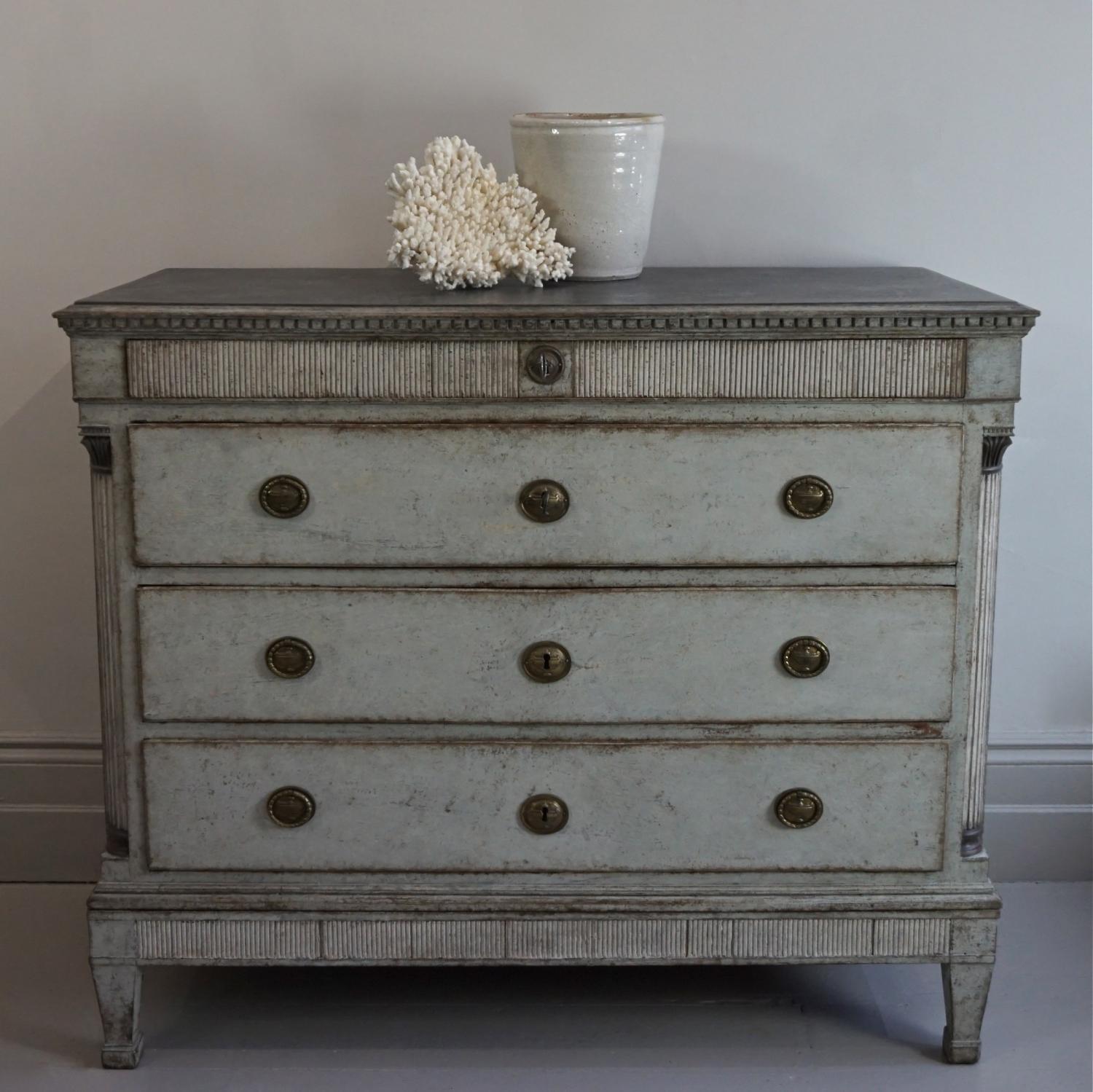 MAGNIFICENT LATE GUSTAVIAN PERIOD CHEST