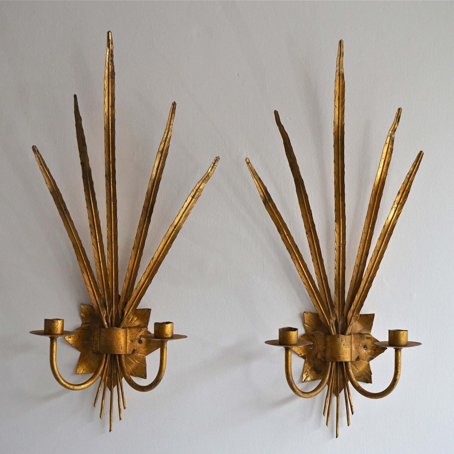 BEAUTIFUL PAIR OF GILDED METAL WALL SCONCES