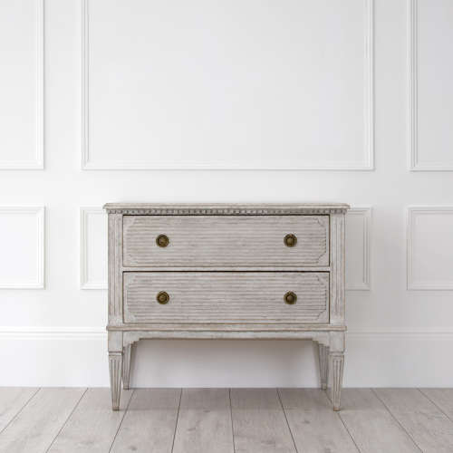 ELISABETTA GUSTAVIAN CHEST
